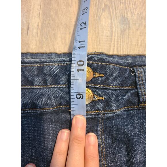 Blue spice size 9 juniors denim cuffed shorts - Picture 7 of 8